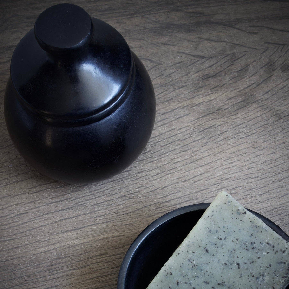 Marblelous jar 05 - black by Nordstjerne - The Unoriginal Bathroom Co.