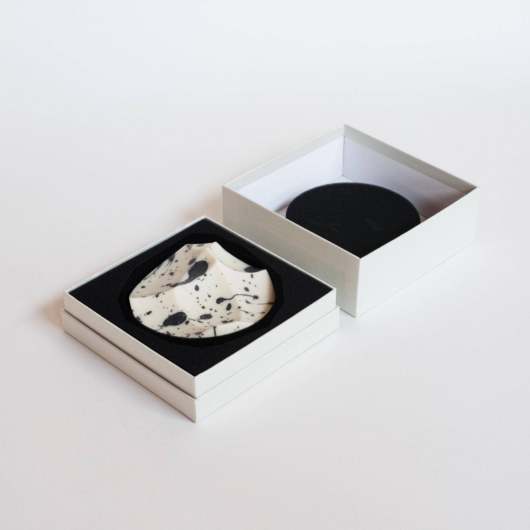 Erode Soap - White Grapefruit - The Unoriginal Bathroom Co.